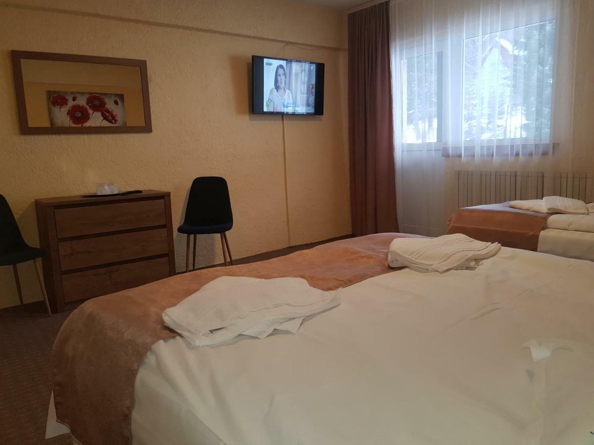 Cabana Fulg De Nea Predeal Esterno foto